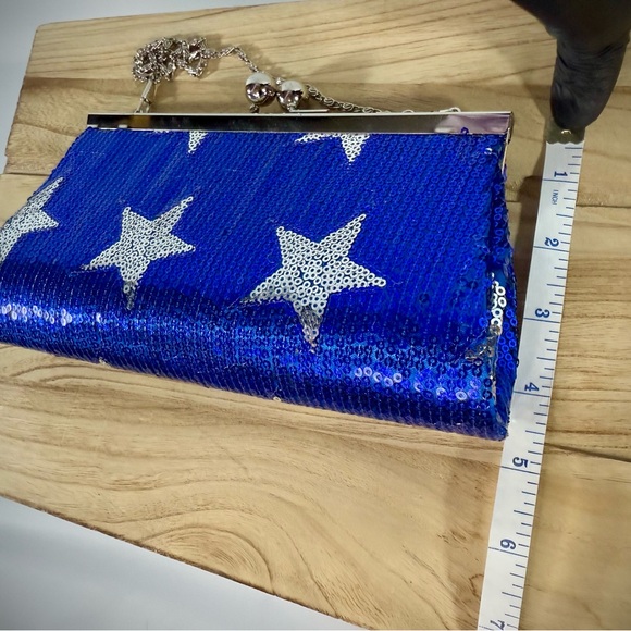 SOLD Blue and Silver Star Sequin Kiss-Lock Clutch - Picture 13 of 14